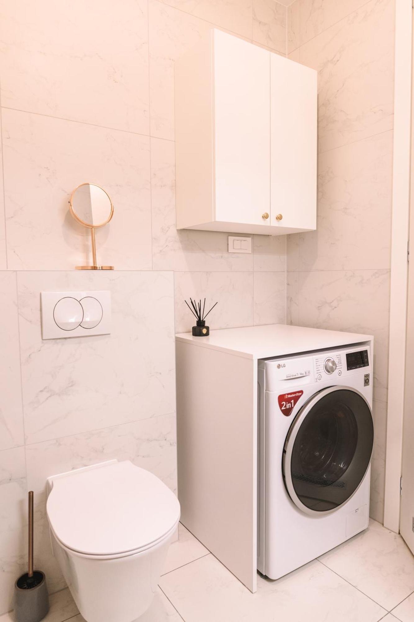 Flexible Selfcheckins 66 - Zagreb - Loggia - 80M2 - New - Luxury - Garage - 2 Bedrooms Exterior foto
